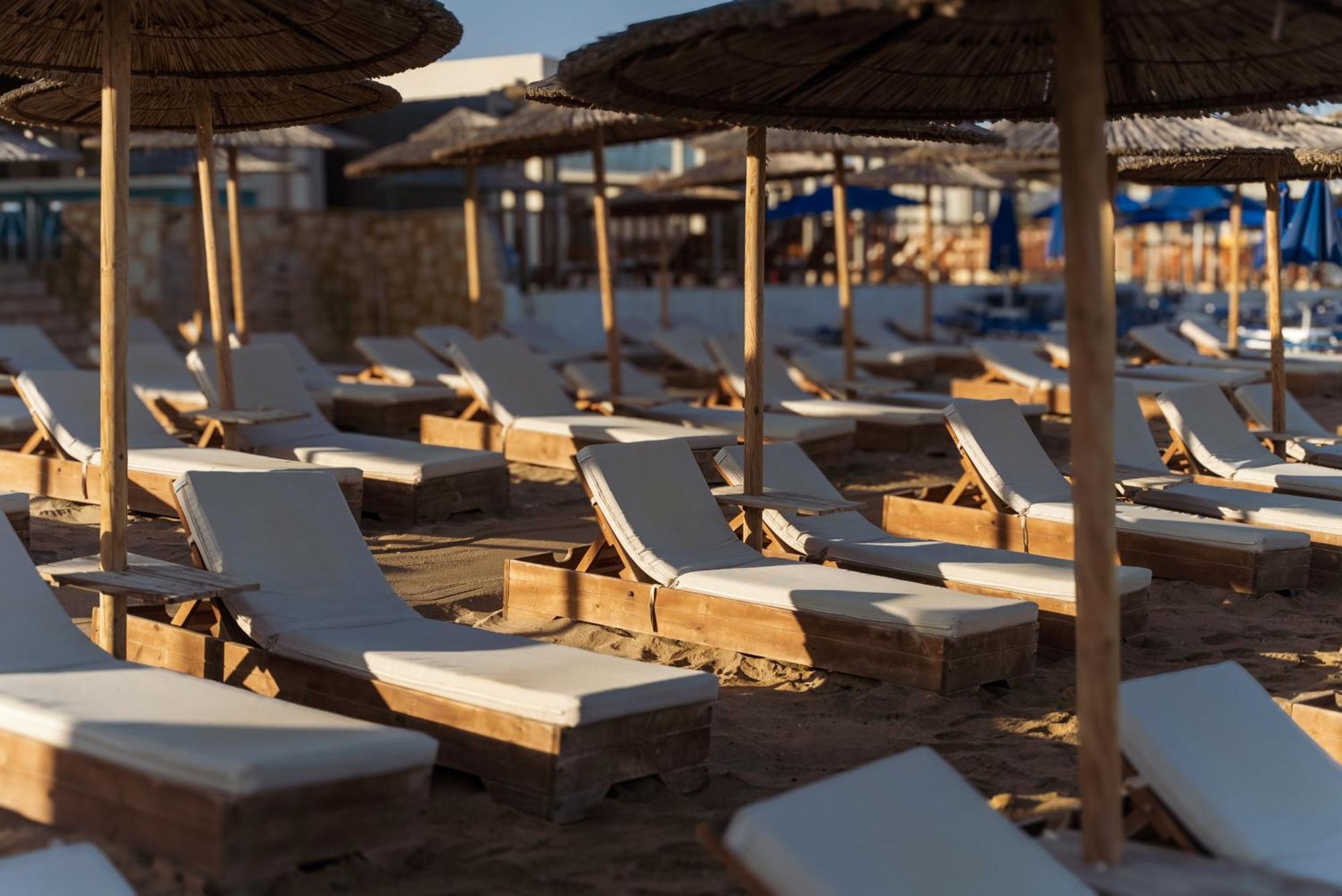 Eva Bay Hotel On The Beach - Adults Only Adelianósz Kámbosz Kültér fotó